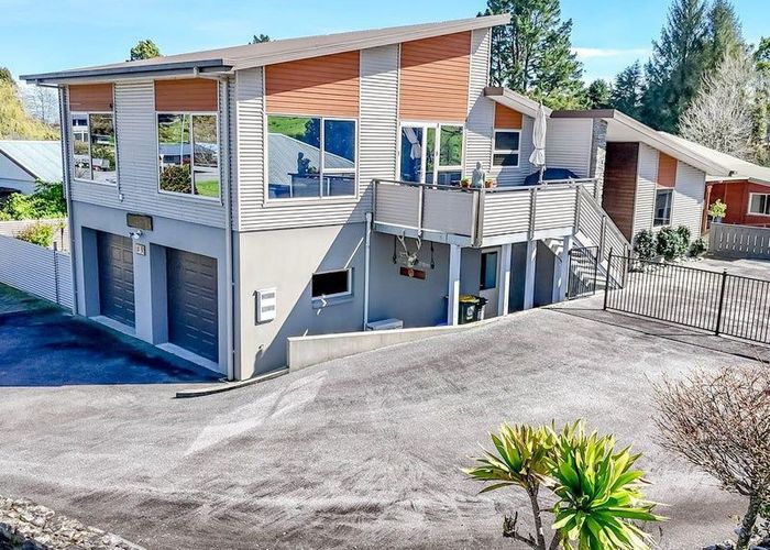  at 9 Lake Kaniere Road, Hokitika, Westland, West Coast