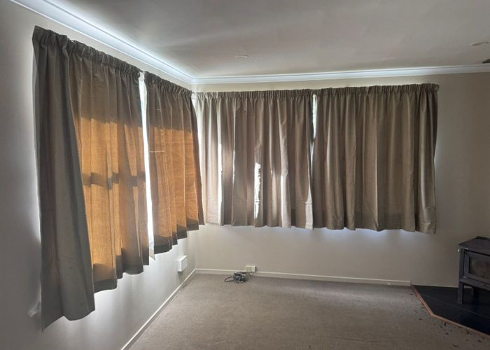  at 76 Fitzwater Place, Henderson, Waitakere City, Auckland