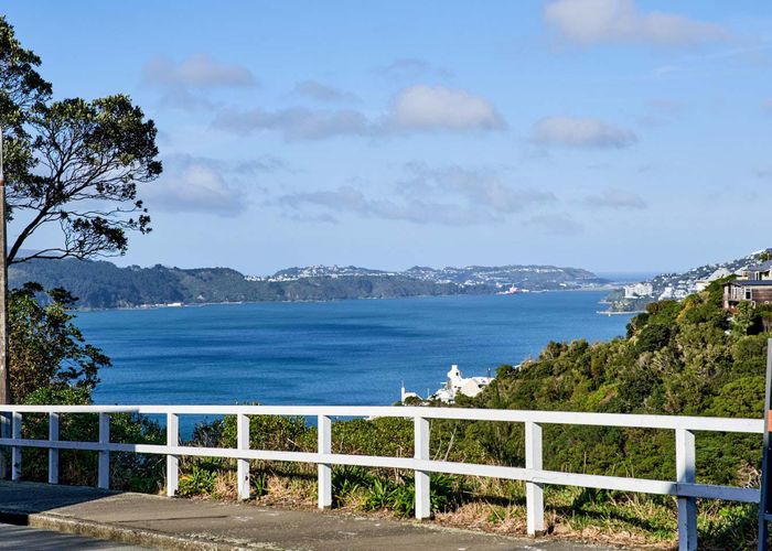  at 55 Lohia Street, Khandallah, Wellington