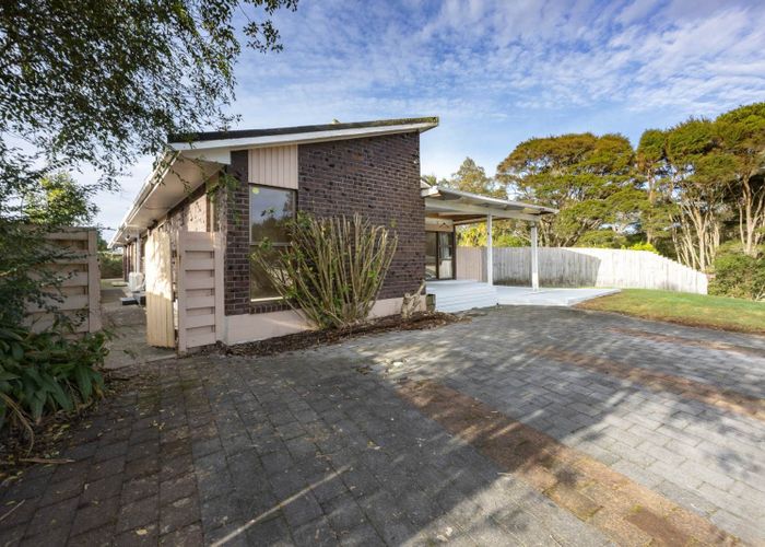  at 40 Sherrybrooke Place, Sunnyvale, Waitakere City, Auckland
