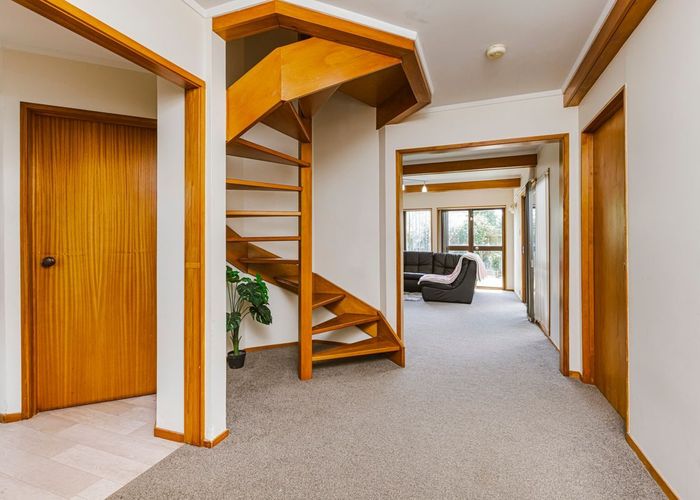  at 283B MASSEY RD, Mangere East, Auckland