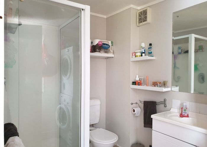  at 38A Normanton Street, Glenfield, North Shore City, Auckland