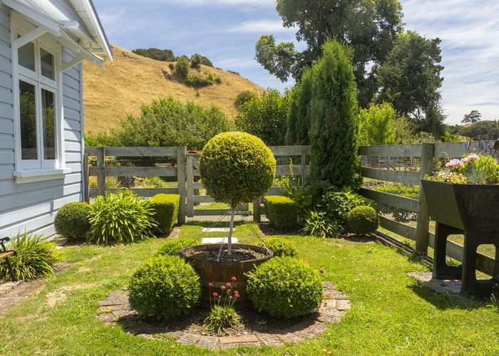  at 973 Mstn-Castlepoint Road, TAUWERU, MASTERTON