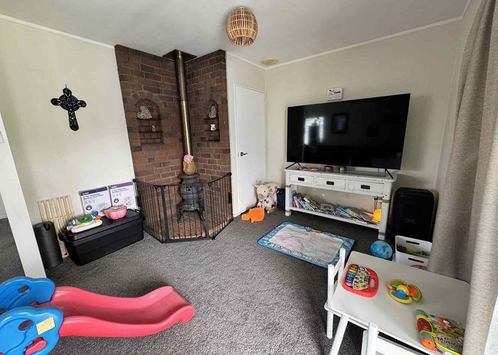  at 19 Fourth View Avenue, Beachlands, Manukau City, Auckland