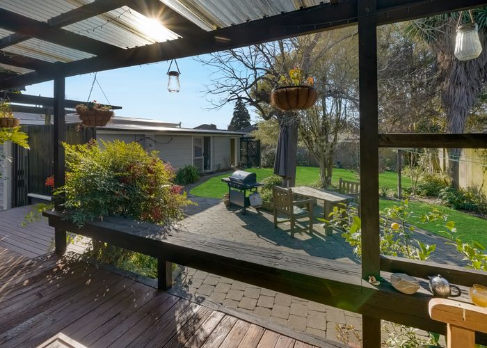  at 43 Acacia Avenue, Upper Riccarton, Christchurch