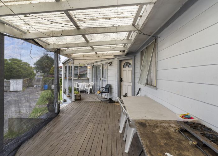  at 305 Roscommon Road, Clendon Park, Manukau City, Auckland