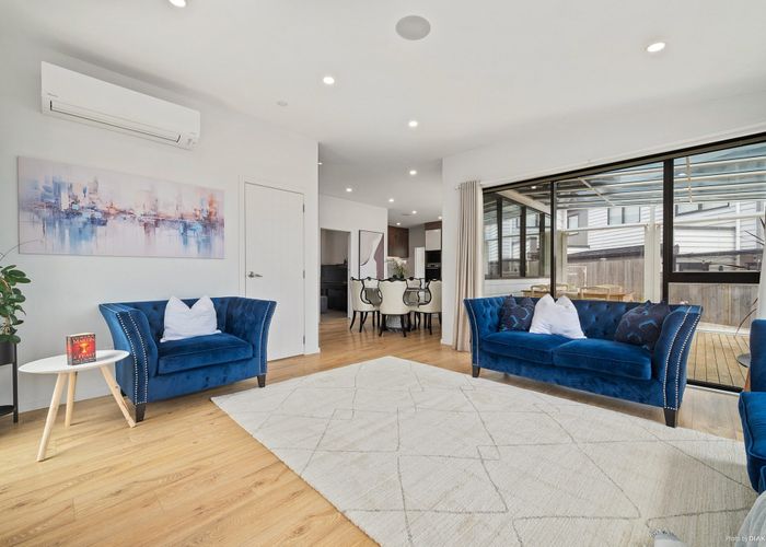  at 154 Luckens Road, West Harbour, Waitakere City, Auckland