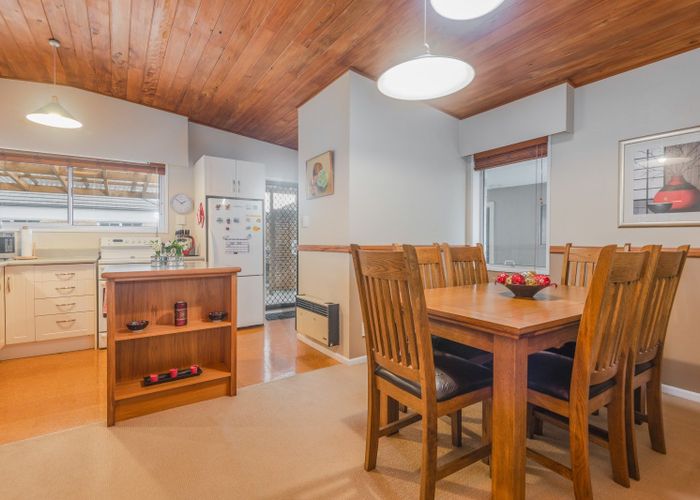  at 35 Terry Crescent, Milson, Palmerston North