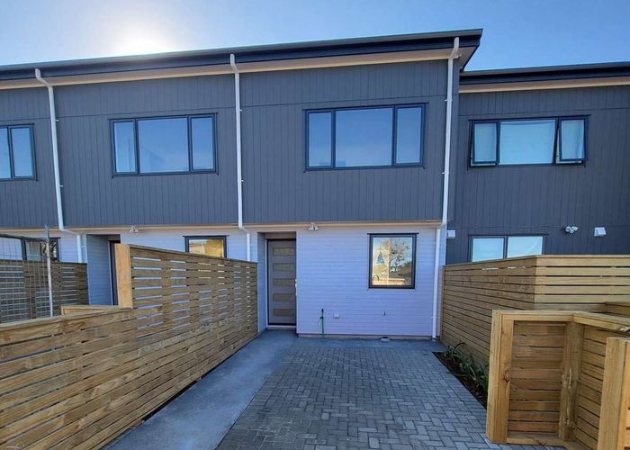  at 15c Sealord Place, Manurewa East, Manukau City, Auckland