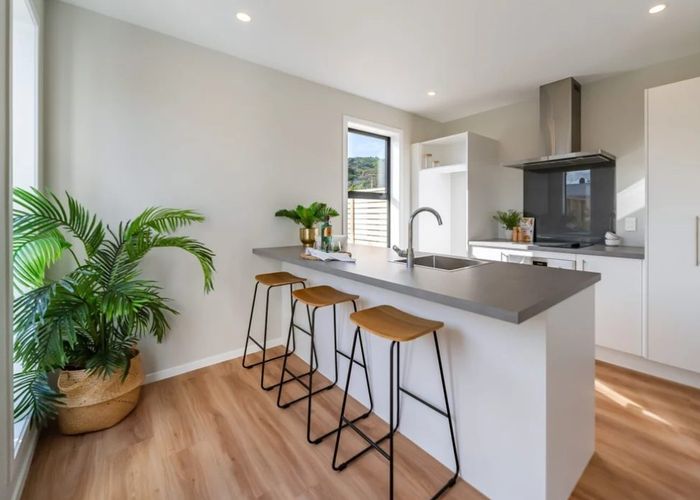  at 380b Cambridge Terrace, Naenae, Lower Hutt, Wellington