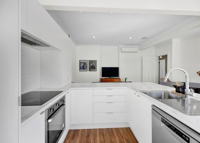  at 2 Moana Crescent, Blagdon, New Plymouth, Taranaki