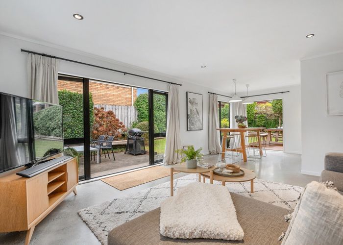  at 2/10 Lonsdale Street, Ellerslie, Auckland City, Auckland
