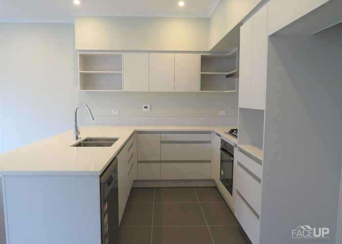  at 10 Kauri Amber Road, Westgate, Waitakere City, Auckland