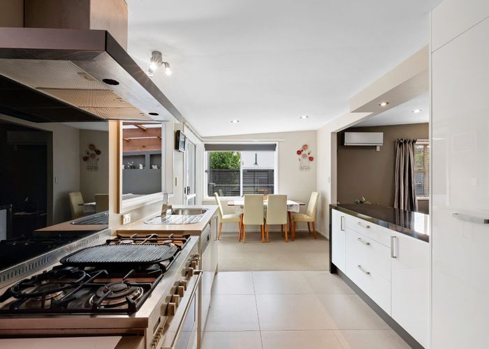  at 70 Seaview Road, Marfell, New Plymouth