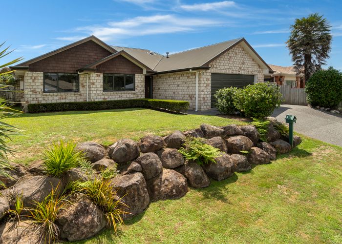  at 25 Manor Park Drive, Pyes Pa, Tauranga
