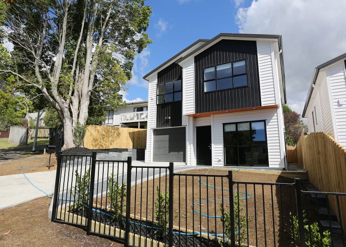  at 46 Topliss Drive, Northcross, North Shore City, Auckland