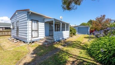  at 20 Norfolk Crescent, Otaki Beach, Otaki