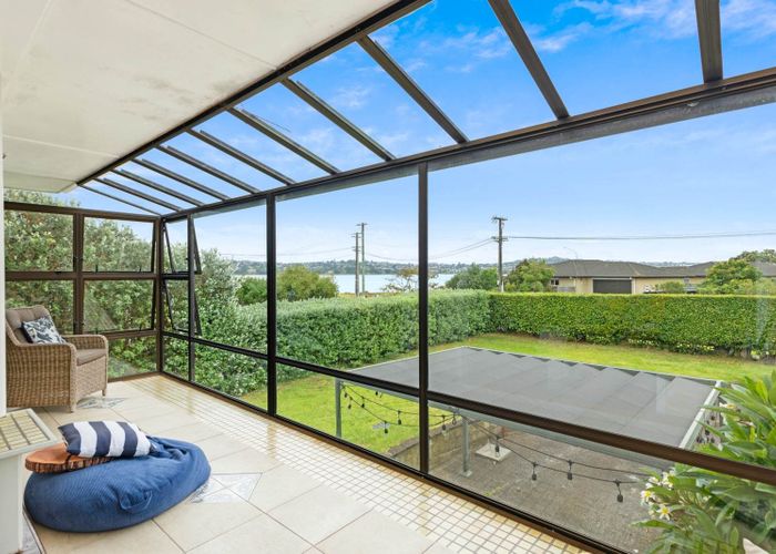  at 37 Boyd Avenue, Mangere Bridge, Manukau City, Auckland