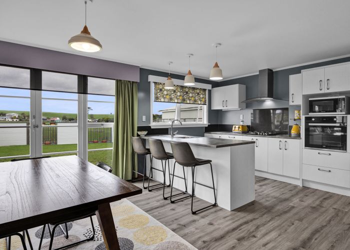 Free property data for 108 Stanners Street, Eltham homes.co.nz