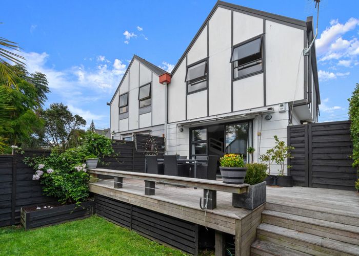  at 3/80 Taumata Road, Sandringham, Auckland