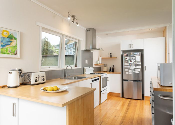  at 6 Paratai Crescent, Woodhill, Whangarei