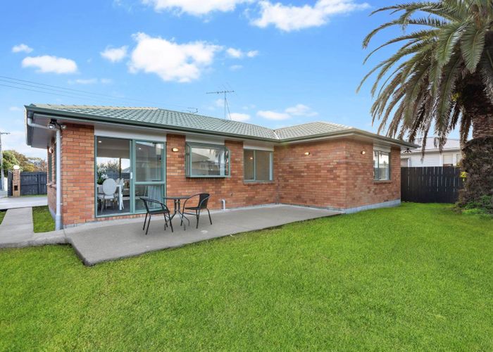  at 681A Te Atatu Road, Te Atatu Peninsula, Waitakere City, Auckland