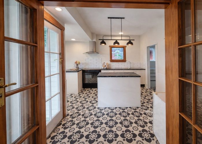  at 12 Cashmere Road, Cashmere, Christchurch City, Canterbury