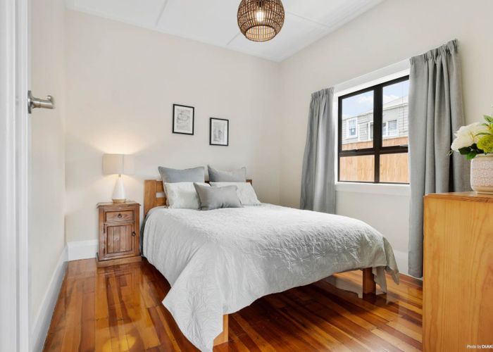  at 27 Sturges Avenue, Otahuhu, Auckland