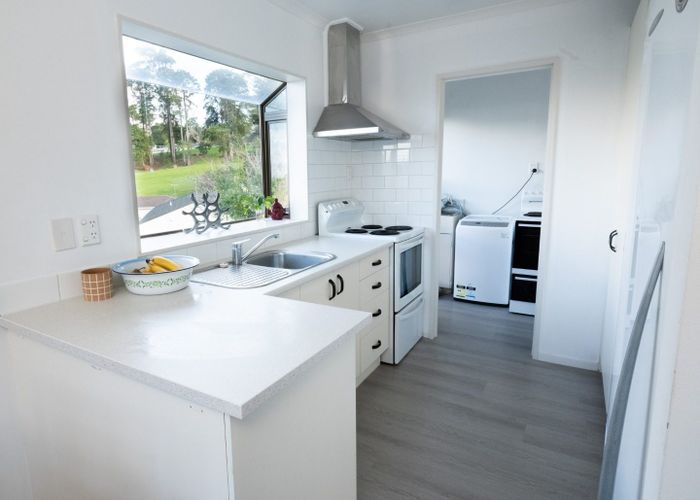  at 25 Loughanure Place, Massey, Waitakere City, Auckland