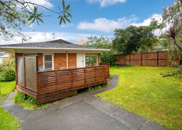  at 2/110 Monarch Avenue, Hillcrest, North Shore City, Auckland