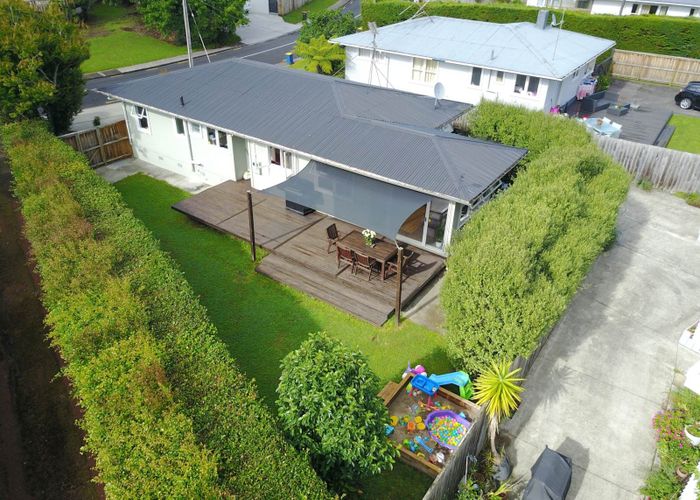  at 18 Lowtherhurst Road, Massey, Auckland