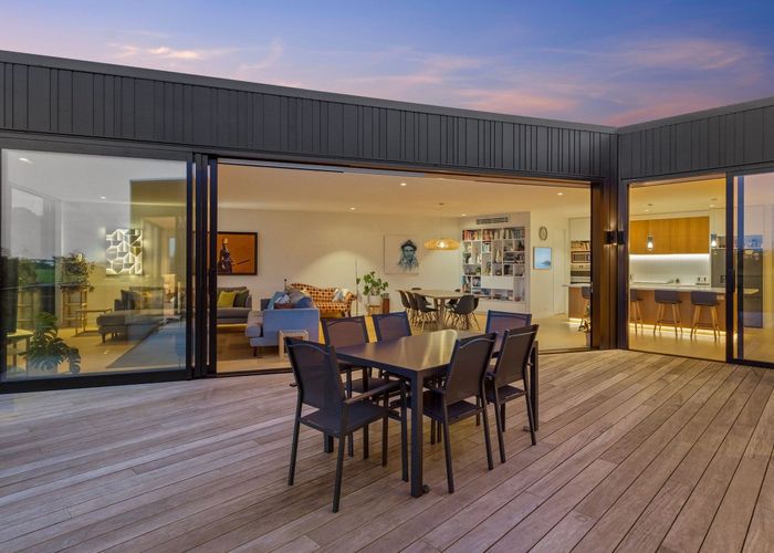 at 10 Lister Street, Point Chevalier, Auckland City, Auckland
