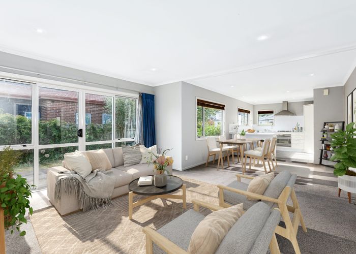  at 6 Routeburn Avenue, Aotea, Porirua, Wellington