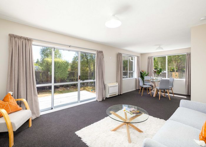  at 2/442C Mairehau Road, Parklands, Christchurch