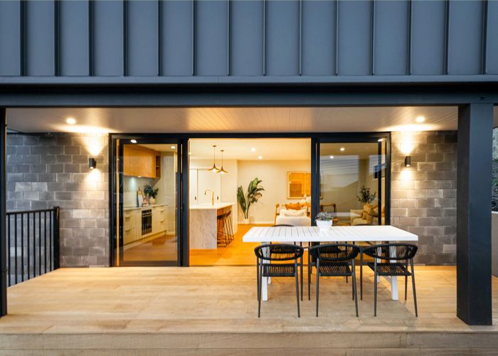  at 8 Kaihuia Lane, Oratia, Waitakere City, Auckland