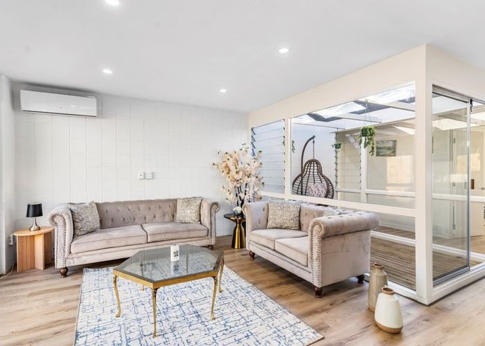  at 1/8 Wilbur Place, Sunnyhills, Manukau City, Auckland