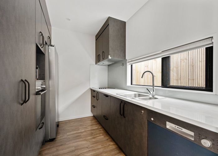  at 6 KORAMA LANE, New Lynn, Waitakere City, Auckland