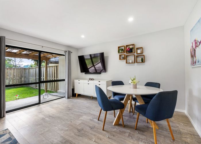  at 1/427 Albany Highway, Albany, Auckland