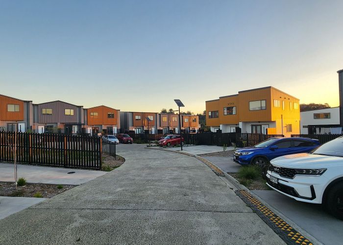  at 20 Tahere Road, Totara Park, Manukau City, Auckland