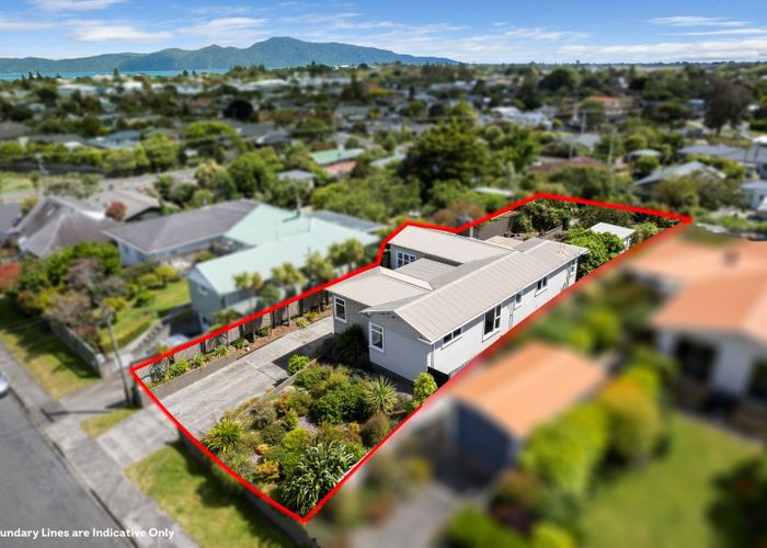  at 9 Gavin Road, Raumati Beach, Paraparaumu