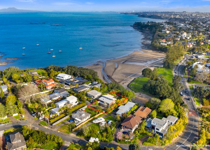  at 7A Waiake Street, Torbay, Auckland