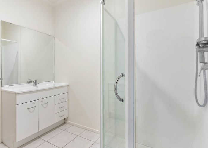  at 10 Rosandich Drive, Sunnyvale, Waitakere City, Auckland