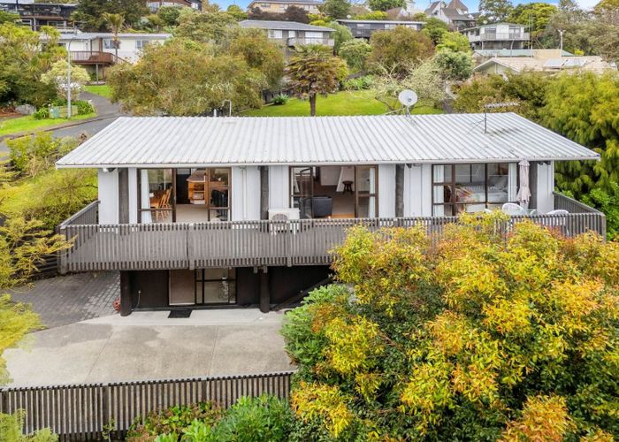 at 3 Telstar Place, Beach Haven, North Shore City, Auckland