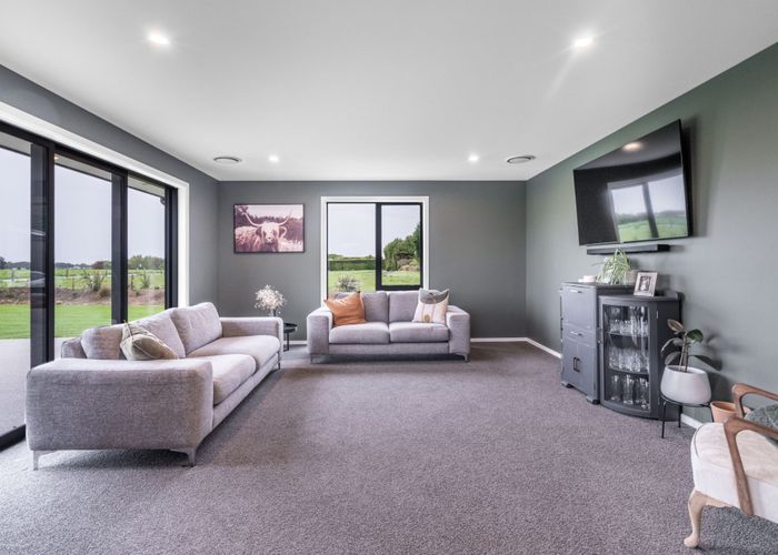  at 244 Mill Road South, Seaward Bush, Invercargill