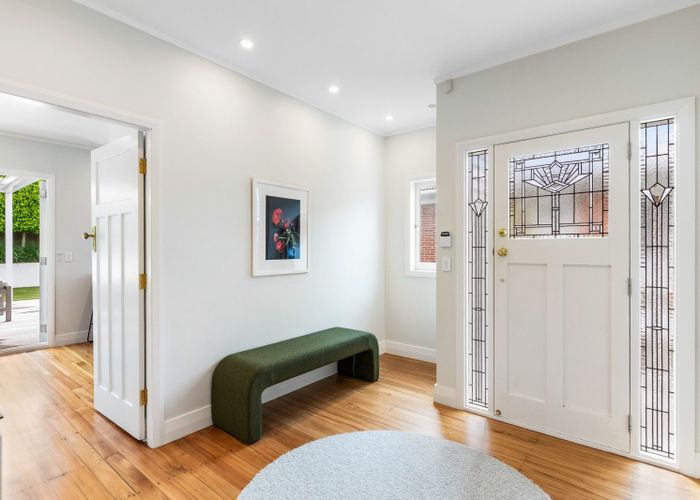  at 26 Richmond Avenue, Northcote Point, North Shore City, Auckland