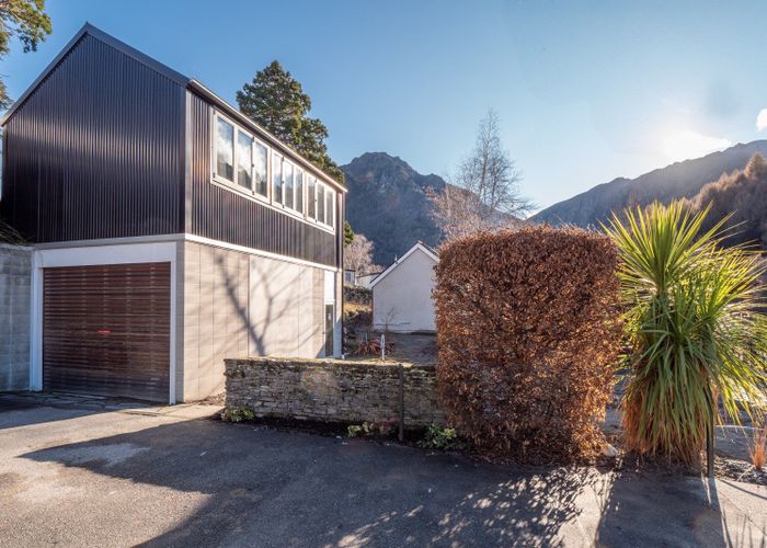 at 9 Gala Burn Lane, The Croft, Arrowtown, Queenstown-Lakes, Otago