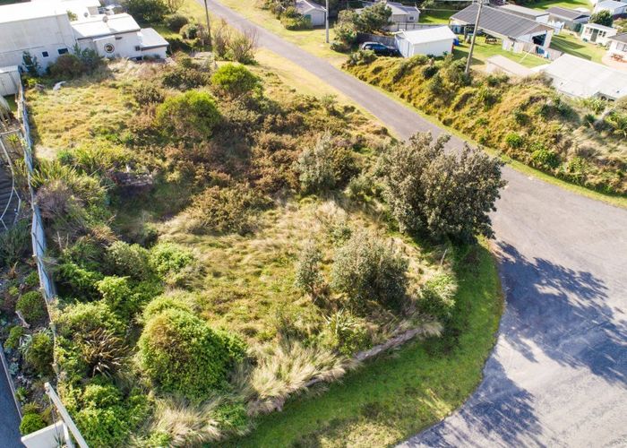  at 2 Nelson Street, Foxton Beach, Foxton