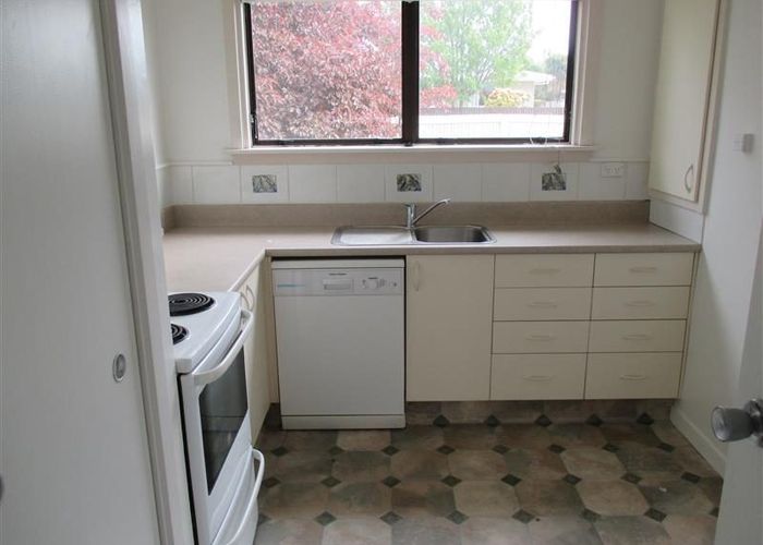  at 8 Tulloch Place, Papanui, Christchurch City, Canterbury