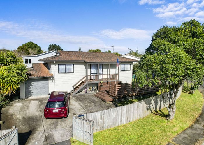  at 6 Katrina Place, Massey, Waitakere City, Auckland