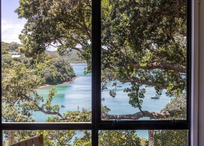  at 6 Pohutukawa Avenue, Omiha, Waiheke Island, Auckland